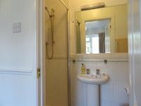 Twin Room with Shower