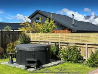 Modern home with SPA - Ferienwohnung Frankton