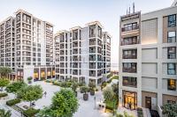 Bright 2BR in Surf at Creek Beach Building 1, Creek Harbour by Deluxe Holiday Homes - Chambres d'hôtes Dubaï