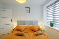 Deluxe One-Bedroom Apartment