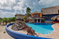 Bella Mar, Oceanfront Escape - B&B Isla Mujeres