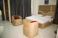 Mclanraysterlin - B&B Lagos Island