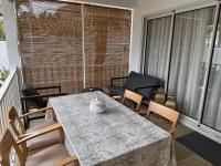 Apartment Ground Floor with small garden