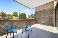 One-Bedroom Apartment with Balcony