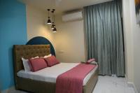 Cozy 3 bhk A/C home @ wipro circle , Near US Embassy - B&B