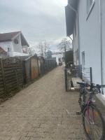 Two Rooms Apartment Near the S8 train - Ideal for Workers - No Party - B&B