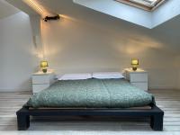 Appartamento con 2 Camere da Letto e Balcone