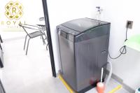 Royal House 4BR close to Grand Batam Mall - Chambres d'hôtes Nagoya