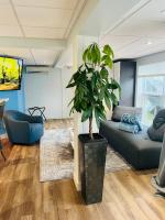 Main Street - B&B North Hatley