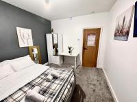 Double bedrooms In Spacious Home - B&B