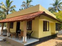 Gaya beach hacienda - B&B Irimbranallūr