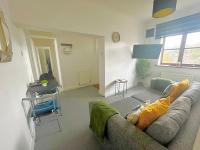 Hillside Retreat in Medway - B&B