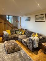 Meagill Cottage Sleeps 4 with Hot Tub & Parking - B&B Otley