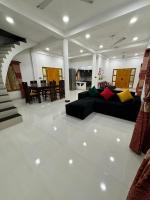 KBS Golden House - B&B