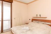 Ganden Apartment in Modena with Free Parking - B&B Modena