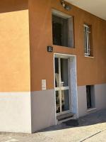 Lovely 2 room apartment with small garden - Ferienwohnung