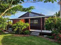 Waipu Tropical Escape - A Central Oasis! - B&B Waipu