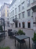 Nicole's Apartments - Trilocale in centro - B&B Trieste