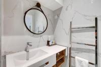 212 Suite Louboutin - Superb Apartment in Paris - B&B Parigi