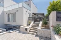 Apartment BARBARA with private pool - B&B Malinska