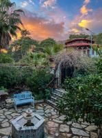Liya Boutique Hotel & Suites - B&B