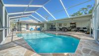 Short Walk to Beach, Restaurants, Bars, Fun & More - B&B Sarasota