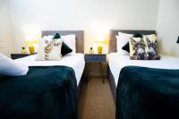 Brunel Apartment, Sleeps 4, 2 Bedrooms, Free parking, Long stay disc - B&B Swindon