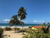 Apartamento de 2 dormitorios con balcón y vistas al mar