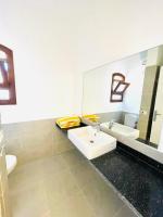 5 bedroom villa with private pool west golf elgouna - B&B Hurghada