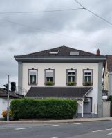 TOKA ROOMS - an der Regiobahn - B&B