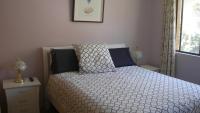 3/17 Park Street - Bed and Breakfast