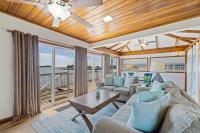 Cove Cottage - Gulf front stilt home - B&B Cedar Key