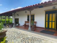 Eje cafetero Cacique Amarillo Finca - Ferienwohnung Circasia