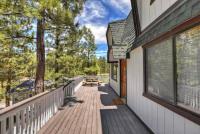 The Mountain Treehouse, Jacuzzi Large Backyard! - Bed and Breakfast Big Bear Lake