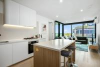 The Atrium Glen Waverley with Pool Gym Parking - B&B Glen Waverley