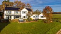 Far Heath House with Hot Tub - B&B
