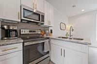 Charming Townhome - New Construction - Chambres d’hôtes Lafayette