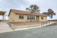 On-Site Winery: Rural Plymouth Getaway! - B&B Plymouth