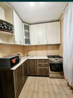 2 комнатная квартира, раздельные комнаты, Леся Украинки 21, пр А Поля, госпиталь - Chambres d'hôtes Dnipro