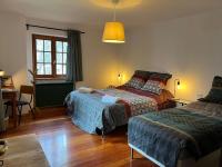 Double or Twin Room with Mountain View
