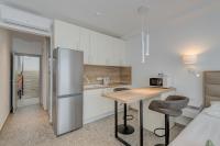 Deluxe Seaview Studios KENNEDY II - B&B Mimice