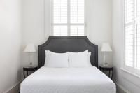 One-Bedroom Apartment (Self Check-in with Virtual Front Desk)