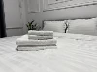 Boutique Old City 3 - Bed and Breakfast Boekarest