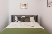 One-Bedroom Premier Apartment