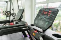 Cozy Crib Suite Condo with Balcony Pool & Gym - B&B