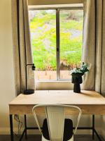 Pet friendly Spacious 3Bed with HUGE Back Yard - B&B