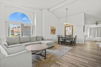 Spacious 3B 2BA Home with High Ceilings and Large Patio - Chambres d’hôtes