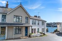 Waterside house with sea views - B&B