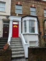 London Chic Apartment with Modern Amenities - B&B
