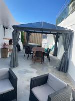 Alvarenga House - B&B